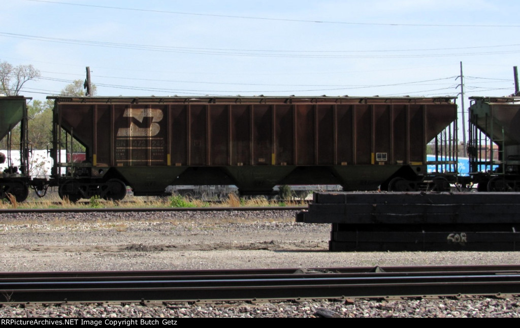 BN 472242